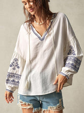 Women Loose Vacation Embroidered V Neck Lantern Sleeve
